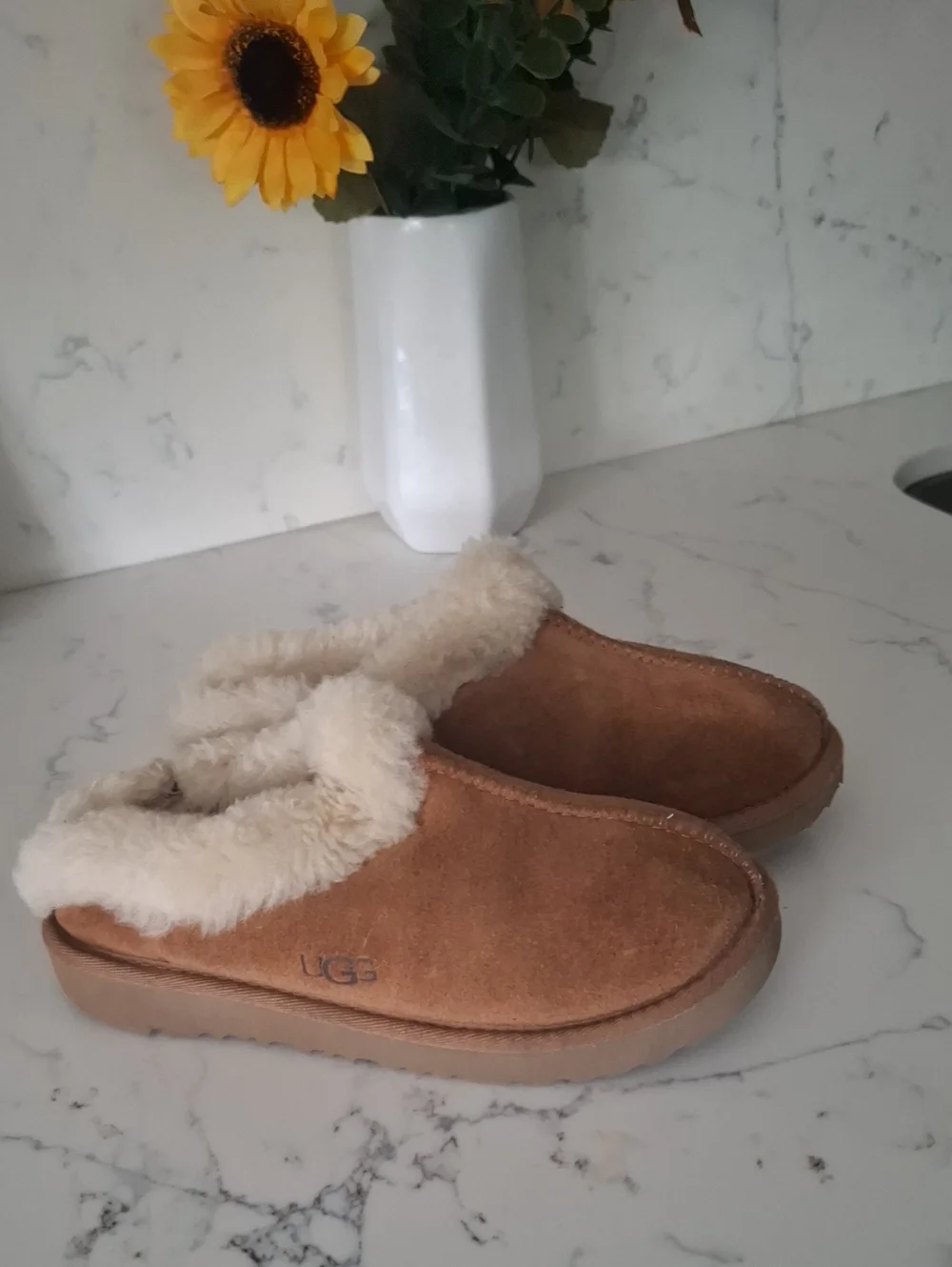 UGG Kids Chestnut Suede Sheepskin Clog Slippers with Cream Lining
